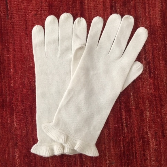 100% Cashmere Gloves - never been worn before! - Picture 1 of 4